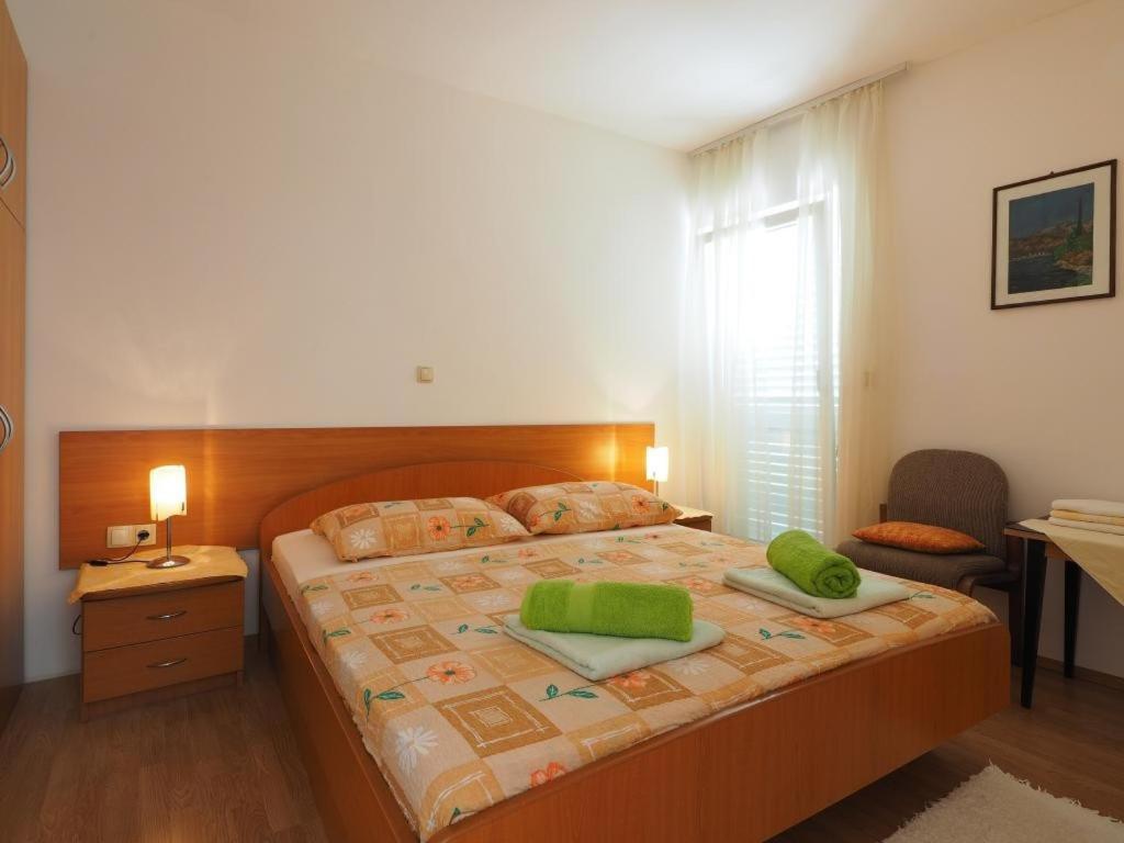 Apartments & Room Eva 斯拉诺 外观 照片