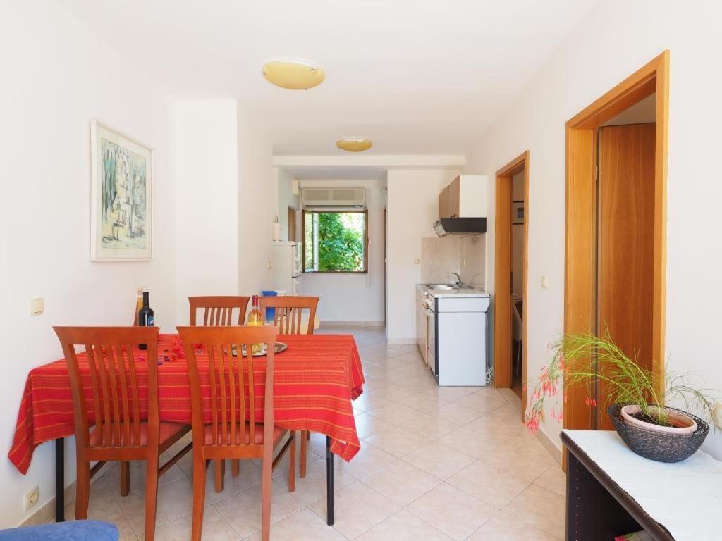 Apartments & Room Eva 斯拉诺 外观 照片